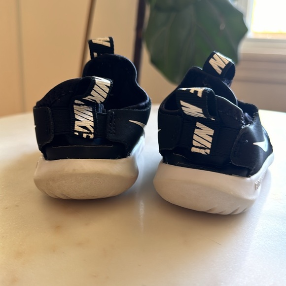 NIKE FLEX RUNNER - Picture 3 of 4